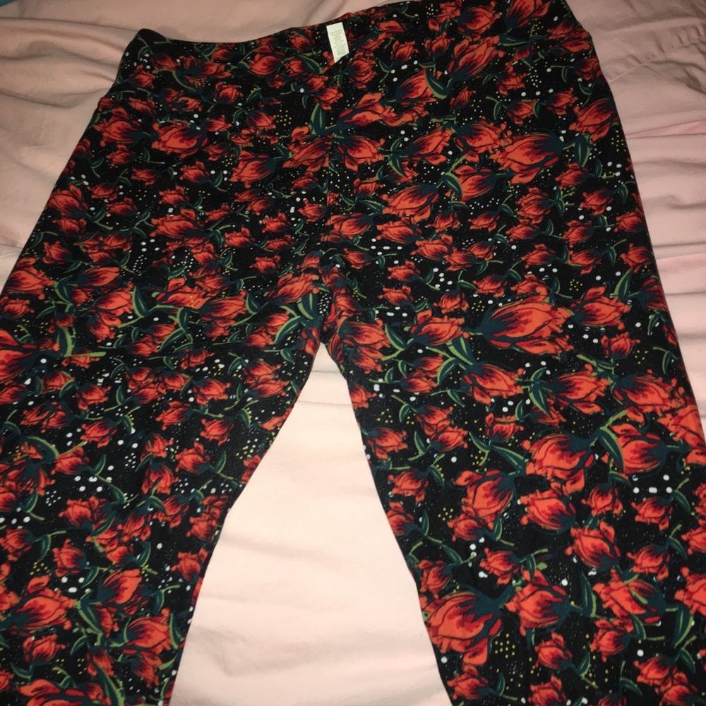 Lularoe TC flower leggings